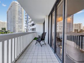 1000 Island Blvd 707, Aventura FL 33160