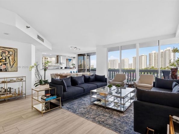 1000 Island Blvd 707, Aventura FL 33160