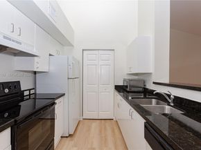 11133 SW 8th St 306, Pembroke Pines FL 33025