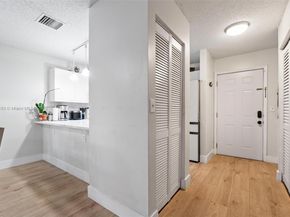 6235 Kendale Lakes Cir 247, Miami FL 33183
