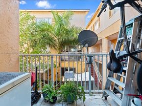 6235 Kendale Lakes Cir 247, Miami FL 33183