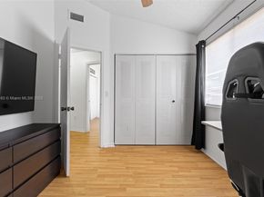 6235 Kendale Lakes Cir 247, Miami FL 33183