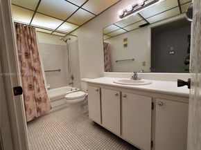 9530 N Belfort Cir 108, Tamarac FL 33321