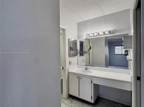 9530 N Belfort Cir 108, Tamarac FL 33321