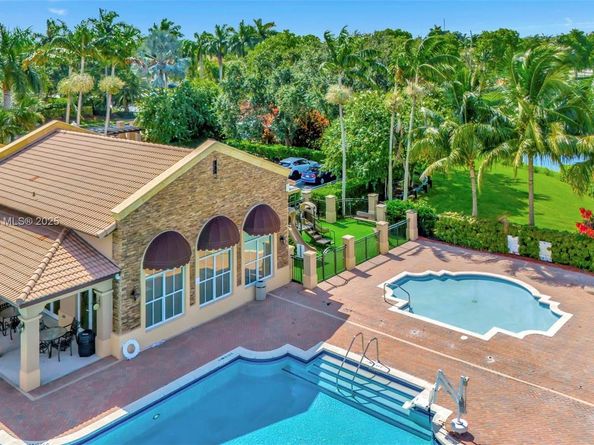 1130 NE 41st Ave, Homestead FL 33033