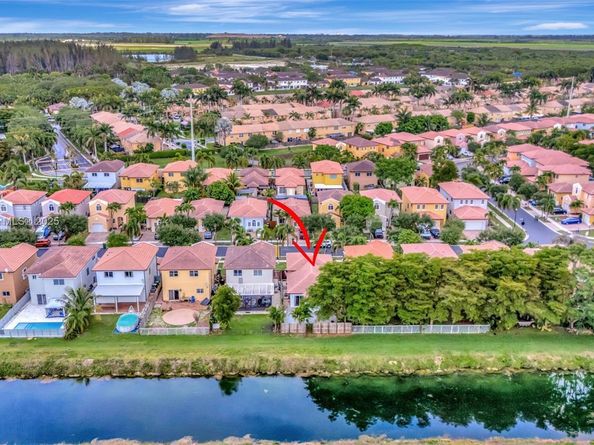 1130 NE 41st Ave, Homestead FL 33033