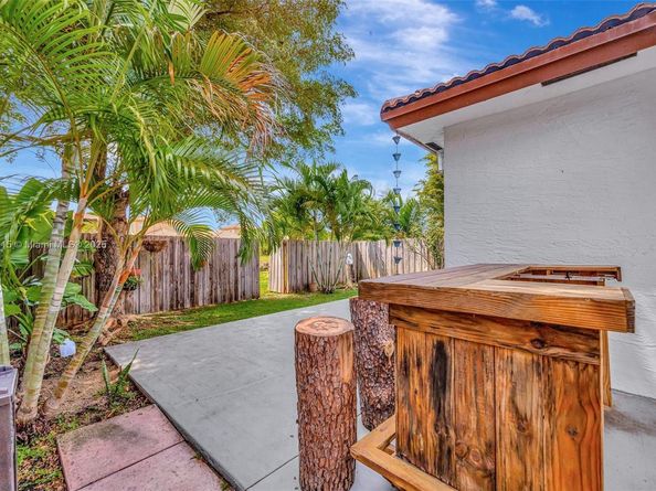 1130 NE 41st Ave, Homestead FL 33033