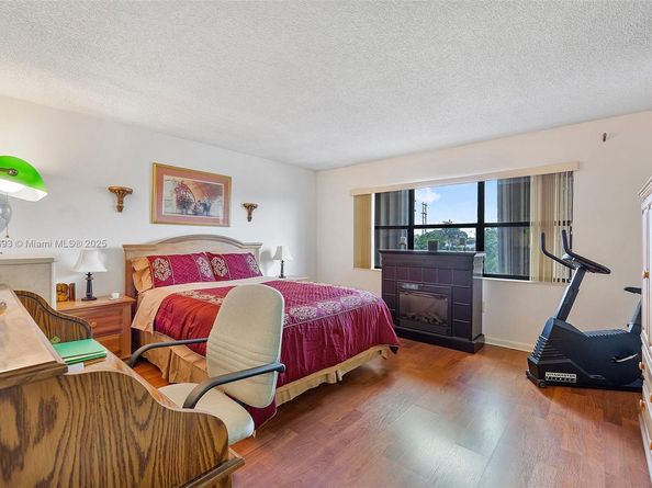 1456 SW 134th Pl, Miami FL 33184