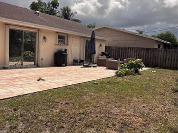 11540 NW 33rd St