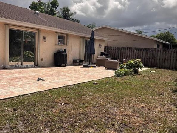 11540 NW 33rd St, Sunrise FL 33323