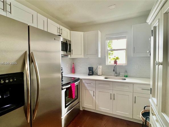 1770 NW 51st Ter, Miami FL 33142