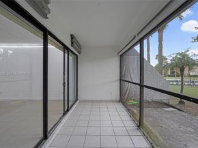 200 Lakeview Dr 101, Weston FL 33326