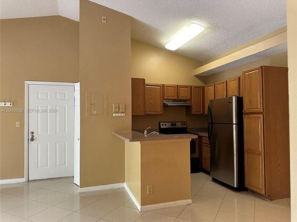 731 Lyons Rd 16203, Coconut Creek FL 33063