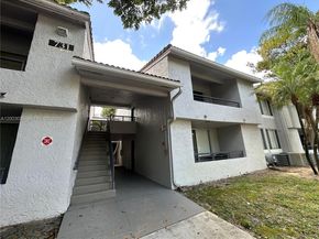 731 Lyons Rd 16203, Coconut Creek FL 33063