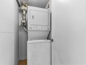 1040 Biscayne Blvd 1107, Miami FL 33132