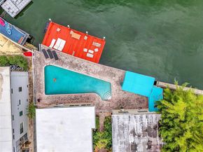 4730 Pine Tree Dr 14, Miami Beach FL 33140