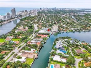4730 Pine Tree Dr 14, Miami Beach FL 33140