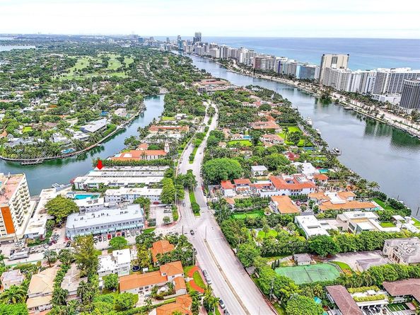 4730 Pine Tree Dr 14, Miami Beach FL 33140