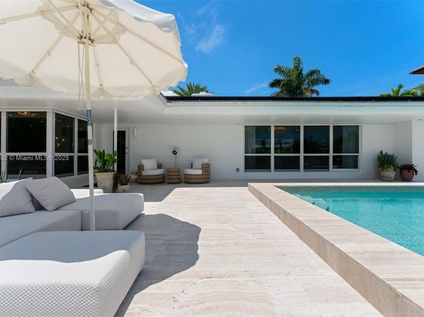 1250 NE 87th St, Miami FL 33138