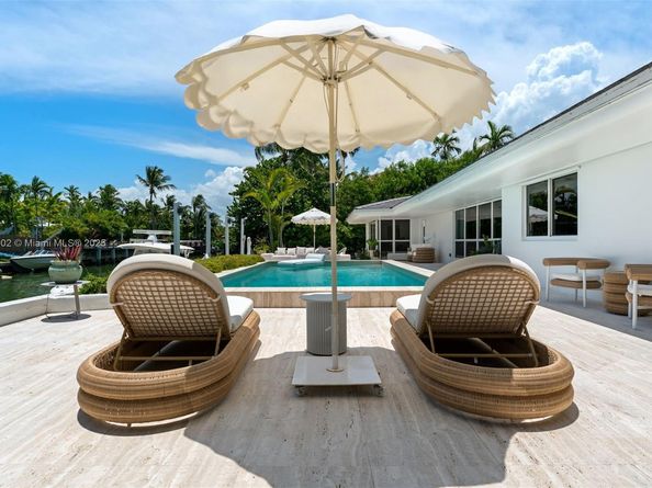 1250 NE 87th St, Miami FL 33138