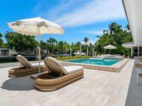 1250 NE 87th St, Miami FL 33138
