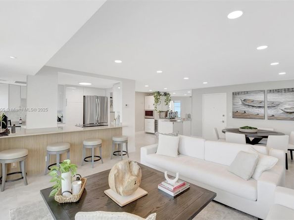 2701 N Ocean Blvd 18A, Fort Lauderdale FL 33308