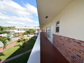 1451 N 12th Ct 8B, Hollywood FL 33019
