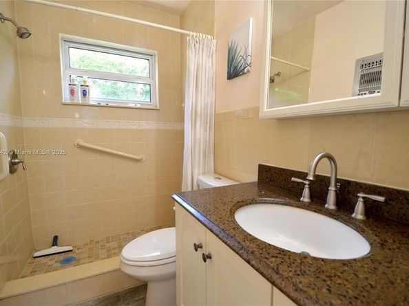 1451 N 12th Ct 8B, Hollywood FL 33019