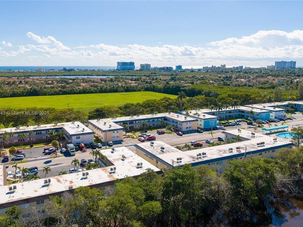 1451 N 12th Ct 8B, Hollywood FL 33019