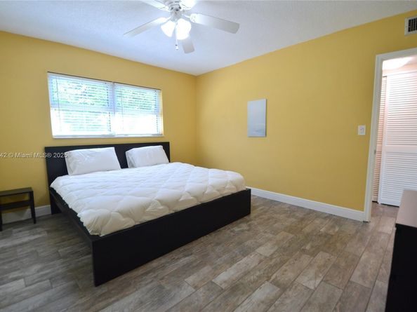 1451 N 12th Ct 8B, Hollywood FL 33019