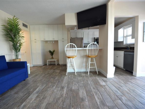 1451 N 12th Ct 8B, Hollywood FL 33019