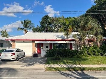 7422 NW 70th Ave