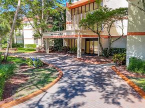 16475 Golf Club Rd 202, Weston FL 33326