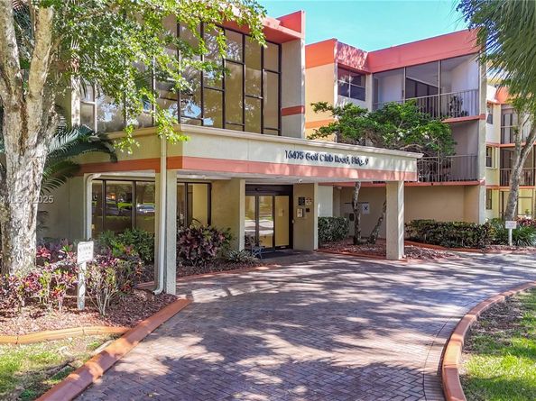 16475 Golf Club Rd 202, Weston FL 33326