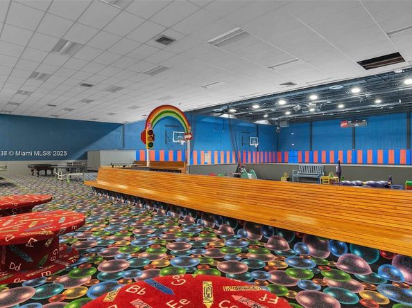 16475 Golf Club Rd 202, Weston FL 33326