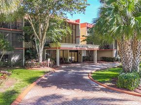 16475 Golf Club Rd 202, Weston FL 33326