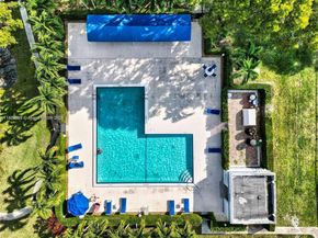 16475 Golf Club Rd 202, Weston FL 33326