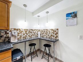16475 Golf Club Rd 202, Weston FL 33326