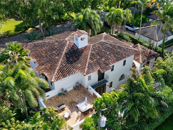 1511 Alegriano Ave, Coral Gables FL 33146