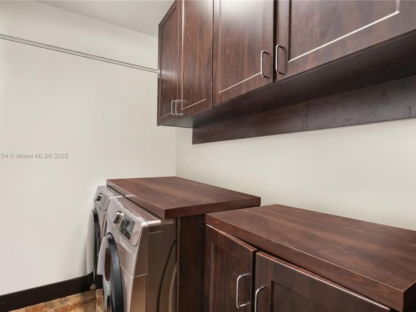 1511 Alegriano Ave, Coral Gables FL 33146