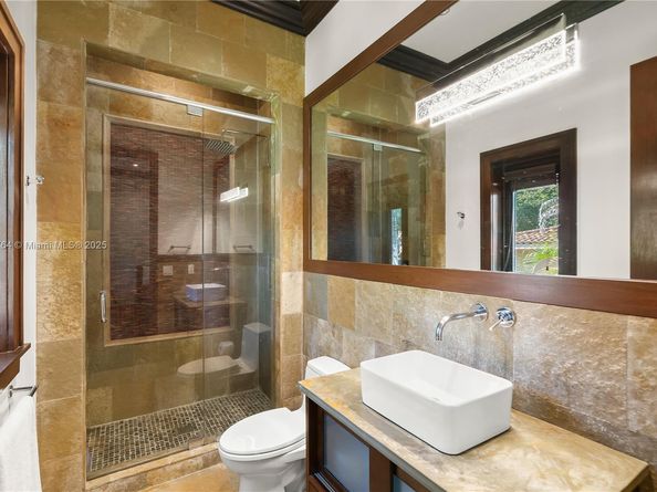 1511 Alegriano Ave, Coral Gables FL 33146
