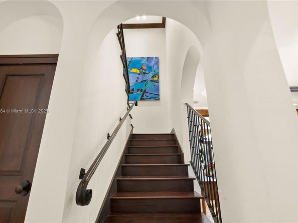 1511 Alegriano Ave, Coral Gables FL 33146