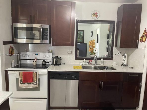 12810 SW 18 St, Miami FL 33175