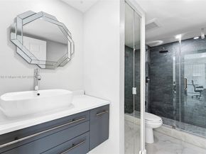 2557 Lakeview Ct 2557, Cooper City FL 33026