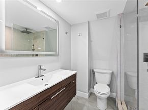 2557 Lakeview Ct 2557, Cooper City FL 33026