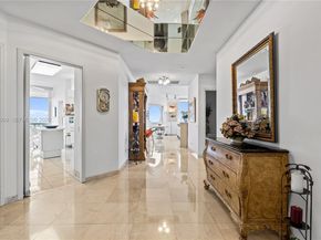 3802 NE 207th St 2704, Aventura FL 33180