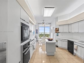 3802 NE 207th St 2704, Aventura FL 33180