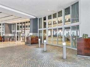 60 SW 13th St 2500, Miami FL 33130