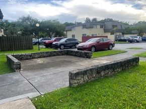 8327 SW 137th Ave 8327, Miami FL 33183