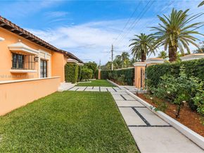 1181 S Alhambra Cir, Coral Gables FL 33146